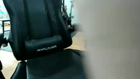 suckm3dry07 online show from May 2026 01:16:02 PM