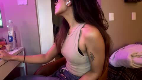 SaraSabeen online show from December 2024 04:21:02 PM