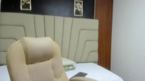 Snapshot of sue_stark chatting on August 2026 07:50:02 PM sue_stark online show from August 2026 07:50:02 PM