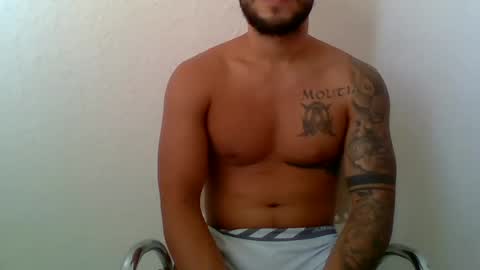 Snapshot of suetsemsay chatting on February 2025 06:40:01 PM suetsemsay online show from February 2025 06:40:01 PM