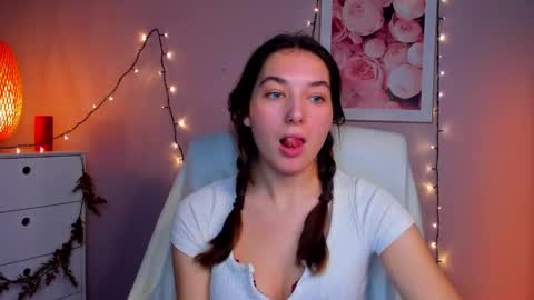 Megan online show from December 2024 04:54:01 PM