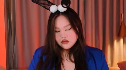 Neko follow me online show from October 2025 07:29:01 AM