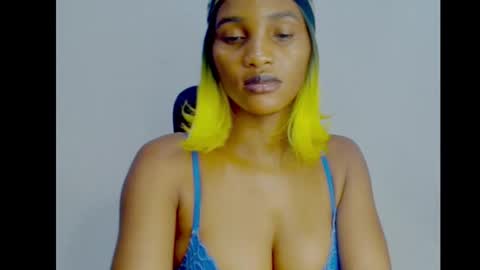 Ivy online show from October 2025 09:02:01 PM