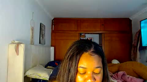 Snapshot of suggarbaby1 chatting on January 2026 05:01:02 AM Cami Back in 2 hours online show from January 2026 05:01:02 AM