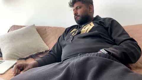 Snapshot of suggnight chatting on October 2025 06:39:01 PM Let me be your knight that saves you online show from October 2025 06:39:01 PM