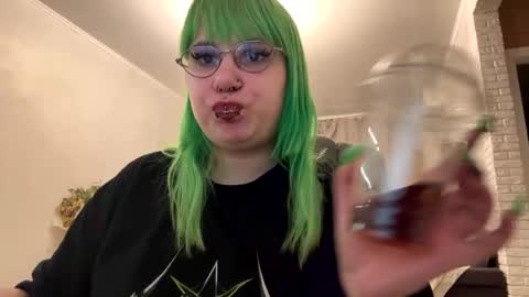 Alice Suicide online show from May 2026 09:05:02 PM