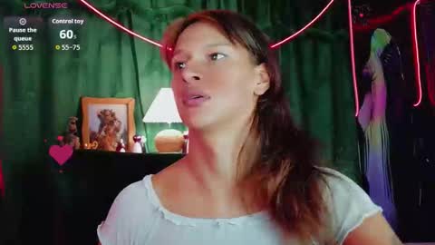 Snapshot of summer__xo chatting on February 2026 11:01:01 PM Summer online show from February 2026 11:01:01 PM