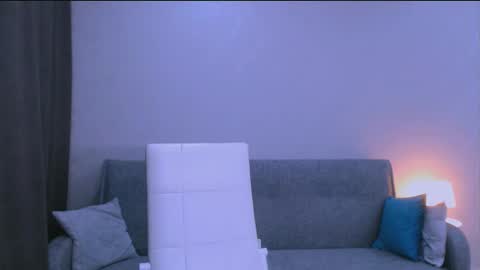 Christina online show from November 2025 02:39:01 PM