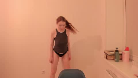 Summer Preston online show from April 2026 01:41:01 AM