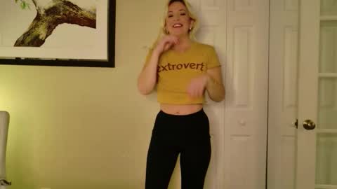 Amber online show from November 2025 08:46:02 PM