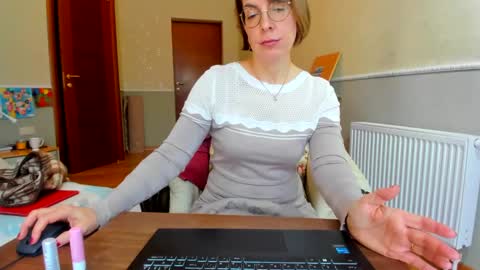 summerliza online show from January 2025 11:22:02 AM