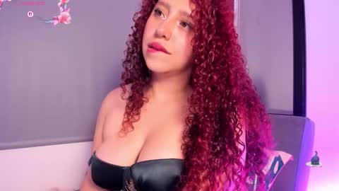 Snapshot of summerofthemoon chatting on October 2025 10:55:02 PM Summer online show from October 2025 10:55:02 PM