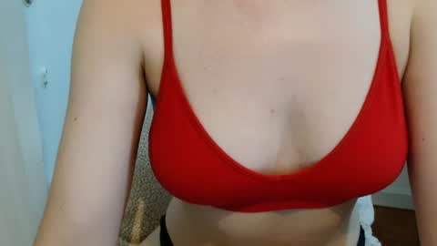 Snapshot of summerrrrrrrrr chatting on March 2025 08:33:02 PM The real sugar baby Sam Summer online show from March 2025 08:33:02 PM