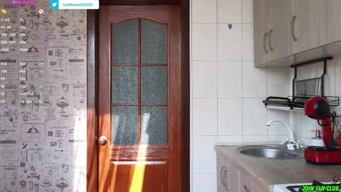 Tina. Im topless model  online show from February 2025 08:59:02 AM