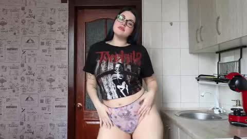 Tina. Im topless model  online show from March 2025 08:57:01 AM