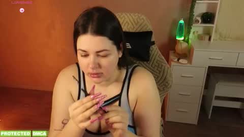 Tina. Im topless model  online show from March 2026 08:54:02 AM