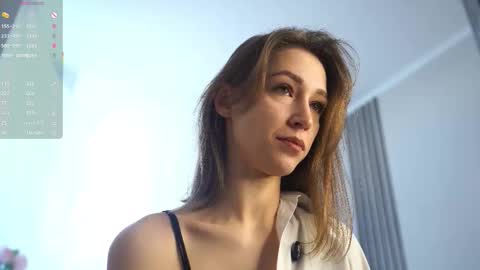 Snapshot of sunnblissett chatting on September 2025 04:23:01 AM Kate online show from September 2025 04:23:01 AM