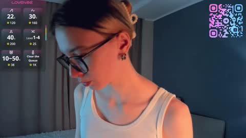 Kiki online show from March 2026 01:10:01 AM