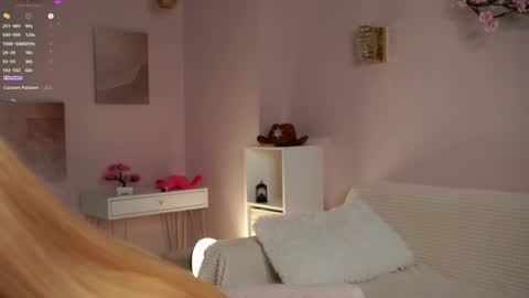 Lily online show from April 2026 02:36:02 PM