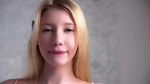 Lily online show from April 2026 07:58:02 PM