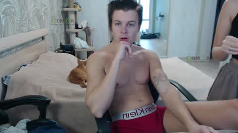 Alice and Sergey online show from January 2025 04:31:02 AM
