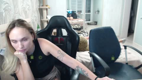 Alice and Sergey online show from January 2025 03:57:02 PM