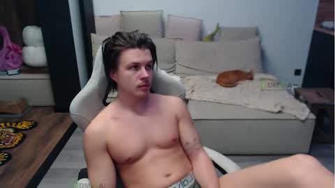 Snapshot of sunny1girl chatting on February 2026 04:06:02 PM Alice and Sergey online show from February 2026 04:06:02 PM