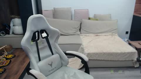 Snapshot of sunny1girl chatting on February 2026 06:31:01 AM Alice and Sergey online show from February 2026 06:31:01 AM