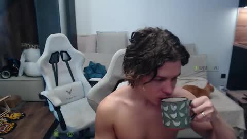 Snapshot of sunny1girl chatting on February 2026 06:36:02 AM Alice and Sergey online show from February 2026 06:36:02 AM