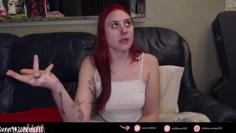 Snapshot of sunny420princess chatting on March 2025 04:02:02 AM Sunny420 online show from March 2025 04:02:02 AM