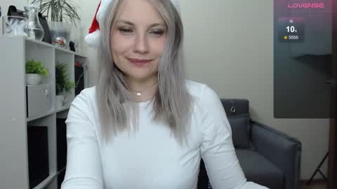 Naomi online show from December 2024 01:31:02 AM