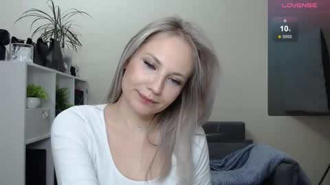 Naomi online show from December 2024 08:58:01 PM