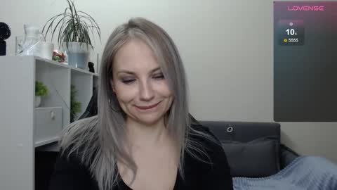 Naomi online show from January 2025 12:46:02 AM