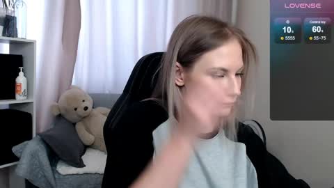 Naomi online show from April 2026 05:41:02 AM