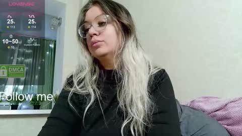 sunny mood online show from December 2025 09:41:02 PM