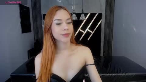 Susana   Mejia online show from December 2025 10:55:01 AM