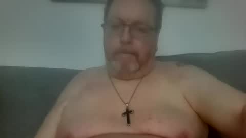 Snapshot of sunspotbaby chatting on June 2026 09:35:01 PM Sunspotbaby online show from June 2026 09:35:01 PM