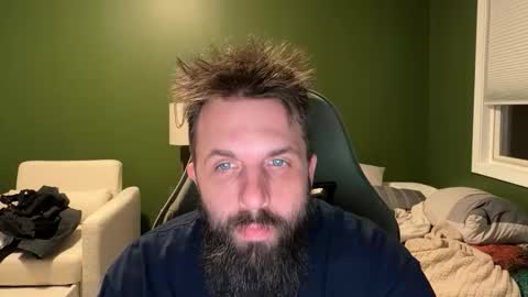 Matt online show from December 2025 11:01:02 PM