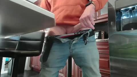 Snapshot of supercap69 chatting on September 2025 05:18:01 PM Francisco666 online show from September 2025 05:18:01 PM