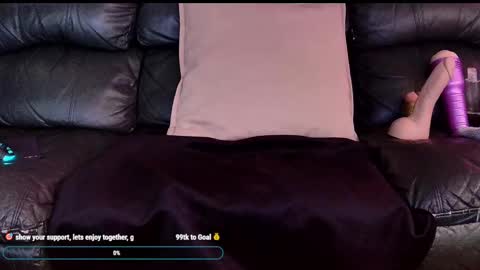 Snapshot of superduty5speed chatting on February 2025 07:38:02 PM Thomas online show from February 2025 07:38:02 PM