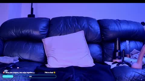 Snapshot of superduty5speed chatting on November 2025 06:08:02 AM Thomas online show from November 2025 06:08:02 AM