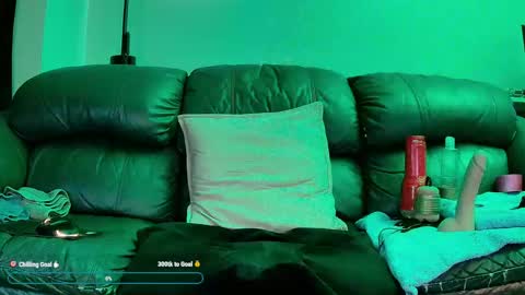 Thomas online show from April 2026 07:49:01 PM