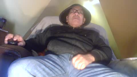 Snapshot of supermasturbador37cam chatting on March 2025 03:05:01 PM supermasturbador37cam online show from March 2025 03:05:01 PM