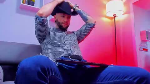 supreme_alpha_ online show from November 2025 03:34:01 AM