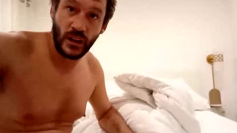 Snapshot of surfer1984931673 chatting on February 2026 07:48:01 AM LiveFreeplay online show from February 2026 07:48:01 AM