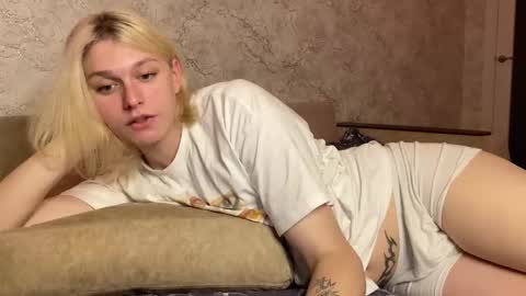 Snapshot of susan228 chatting on December 2025 08:28:02 PM Vladiva online show from December 2025 08:28:02 PM