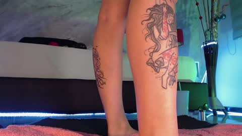    online show from December 2024 10:46:02 PM