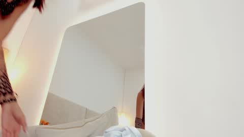 Susan online show from November 2025 04:22:01 AM