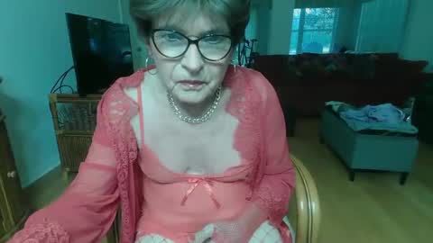 Snapshot of susanandlisa chatting on December 2024 10:13:02 PM sexualsusan online show from December 2024 10:13:02 PM