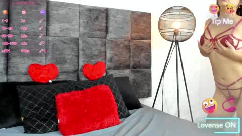 Snapshot of susanjacobs chatting on February 2025 10:58:01 PM Susan online show from February 2025 10:58:01 PM